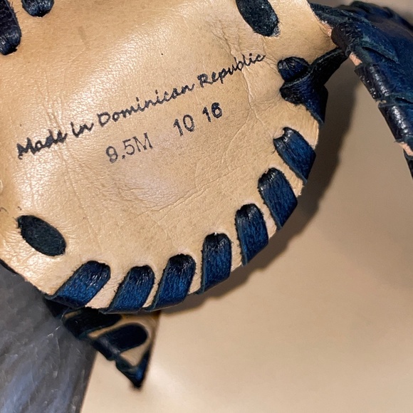 EUC Jack Rogers Lauren Black & White Color Block Sandal Size 9.5 - Picture 7 of 8